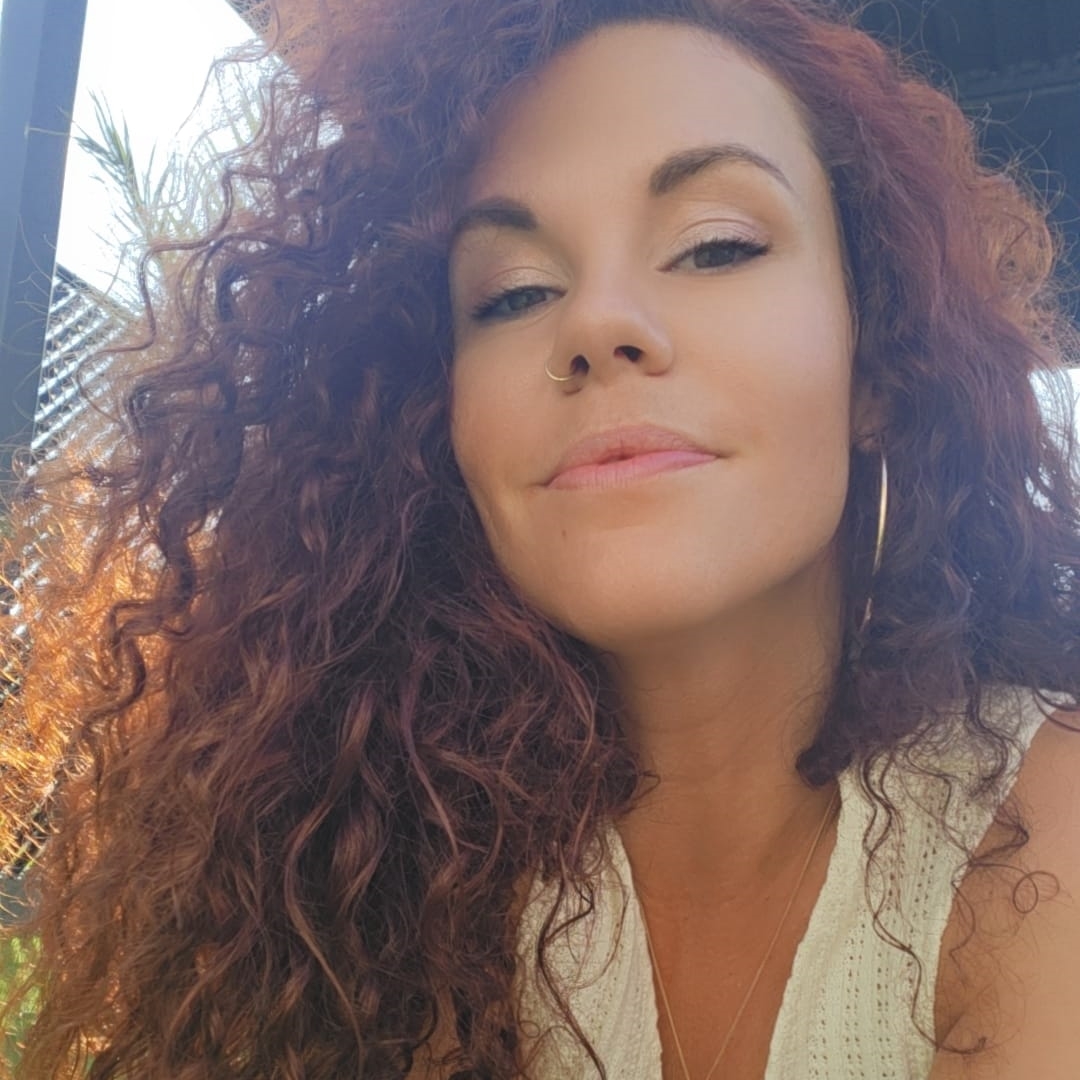 Aura Love and Awakening Expert